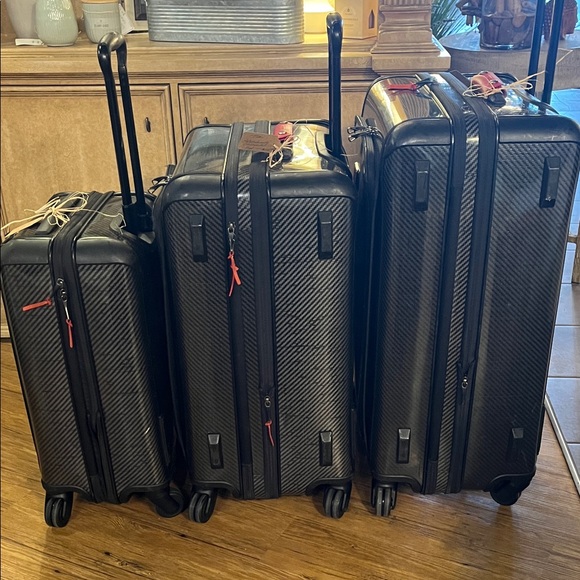 Tumi Carbon Fiber Luggage Set with Red Accents- set for extra savings. - Picture 3 of 3